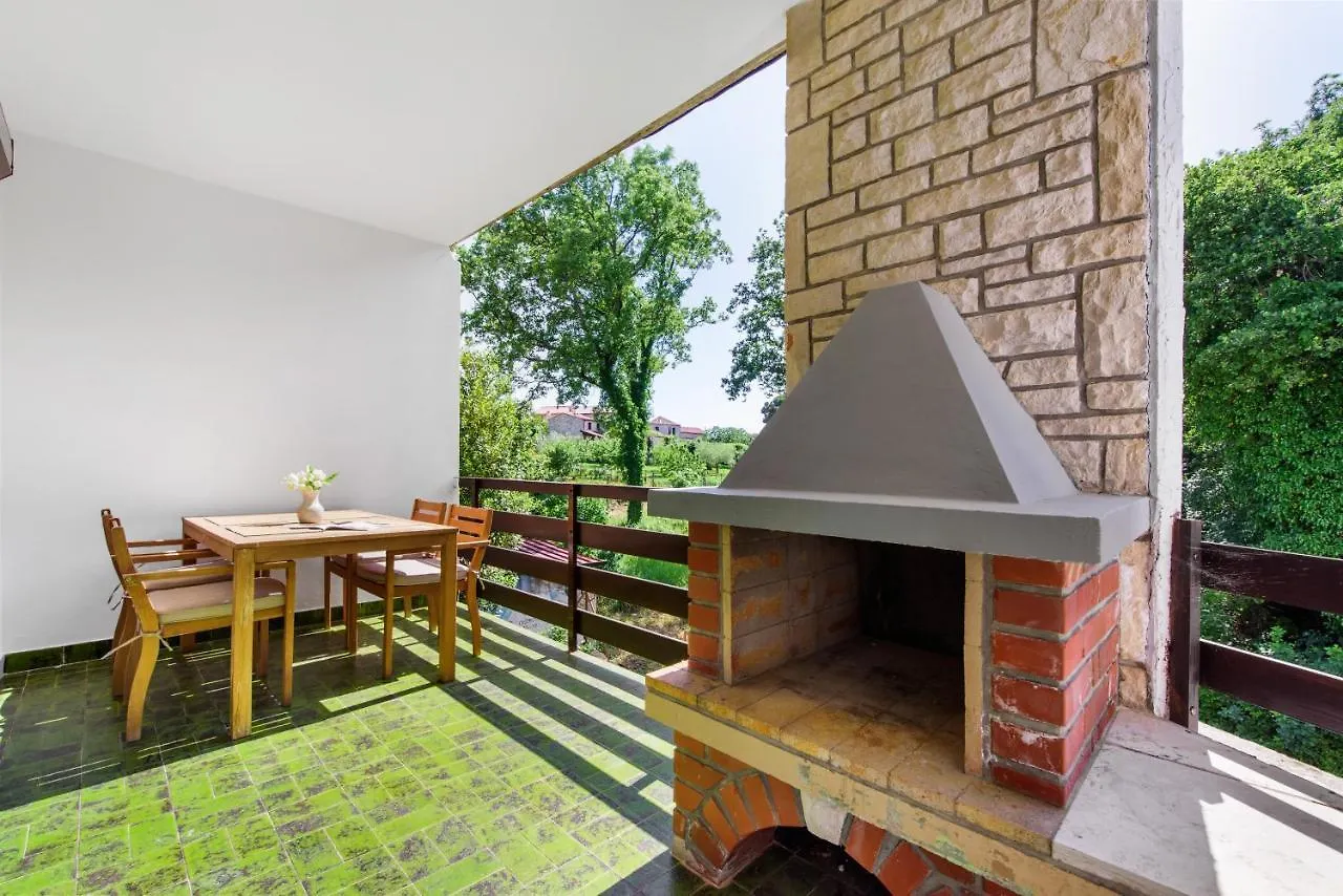 Apartments Villa Verde Novigrad Istria 0*,  Chorvatsko