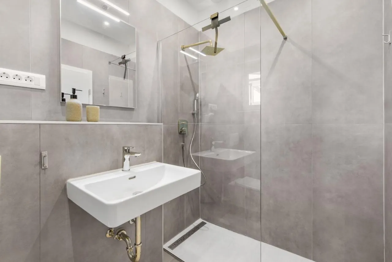 Apartments Villa Verde Novigrad Istria